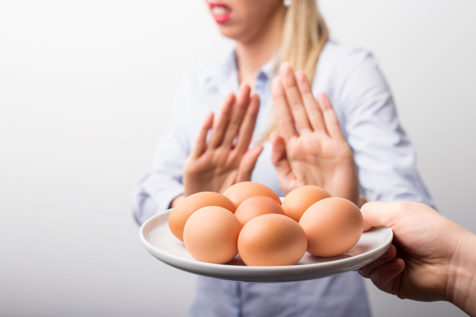 تهوع پس از خوردن تخم مرغ
